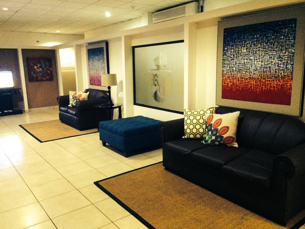 Hotel Residencial Cervantes David Esterno foto