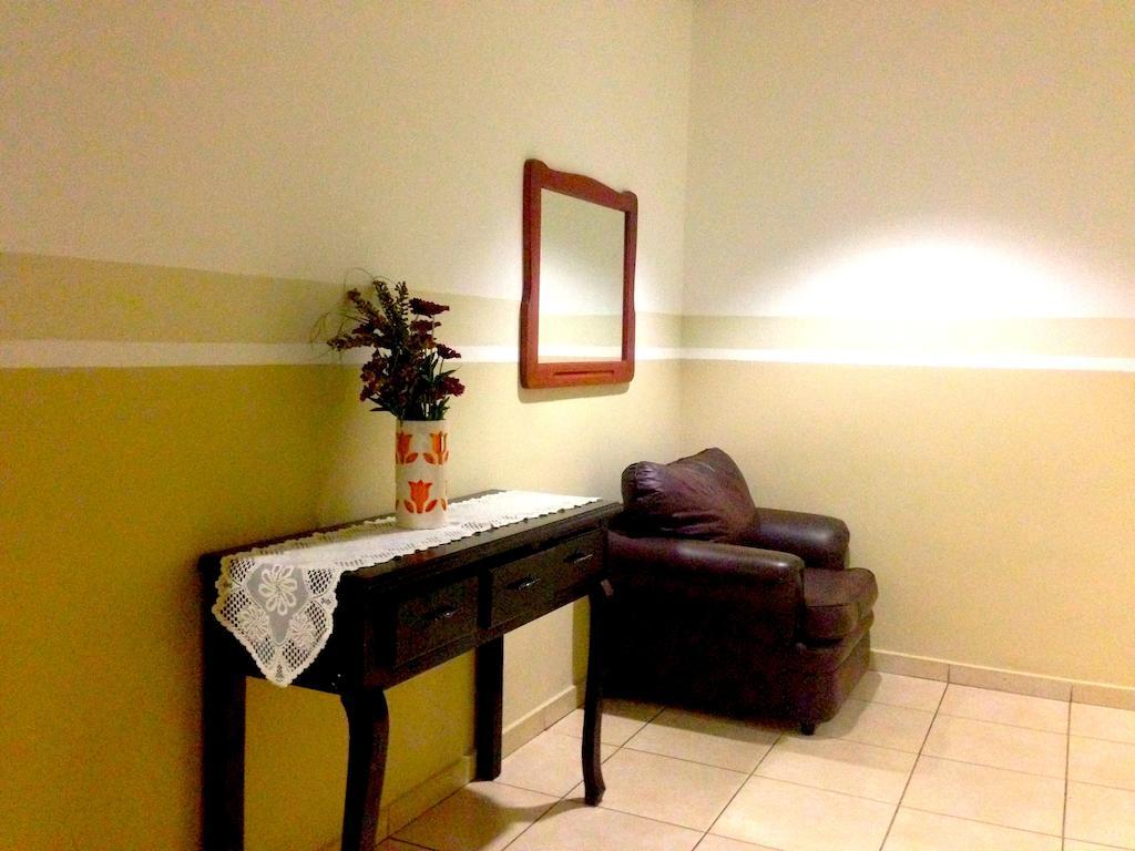 Hotel Residencial Cervantes David Esterno foto
