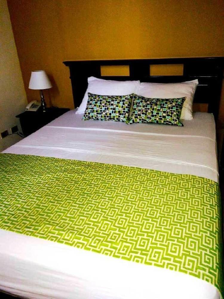 Hotel Residencial Cervantes David Esterno foto