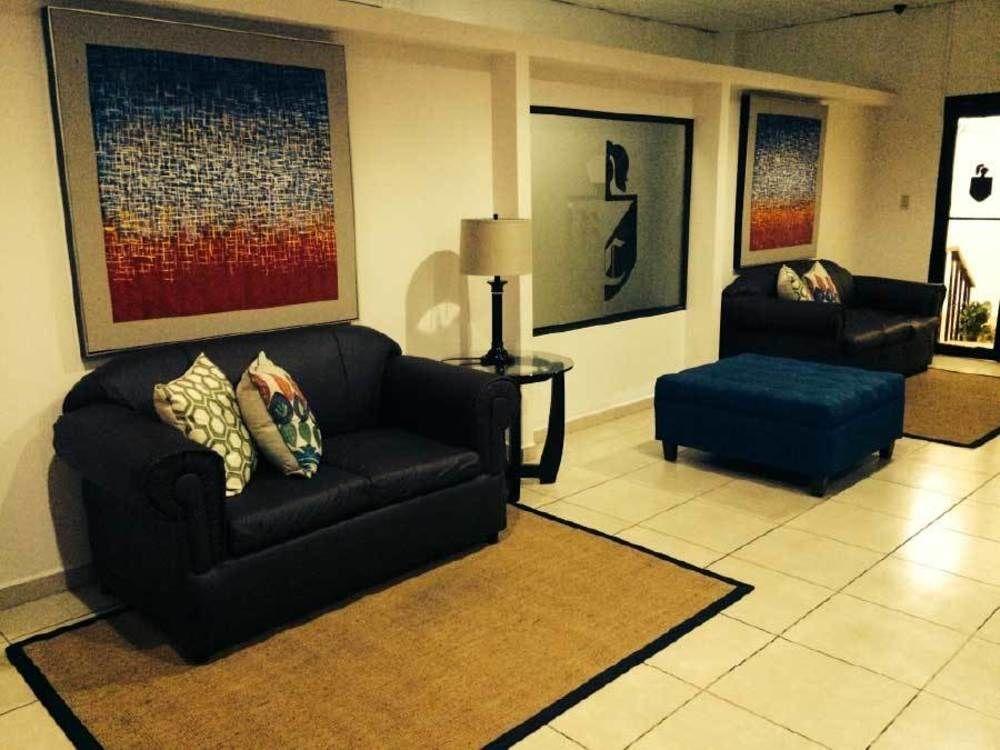Hotel Residencial Cervantes David Esterno foto