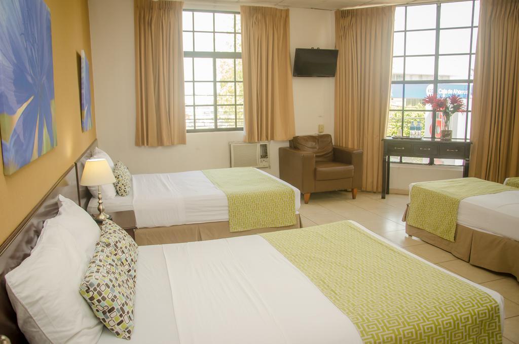 Hotel Residencial Cervantes David Esterno foto