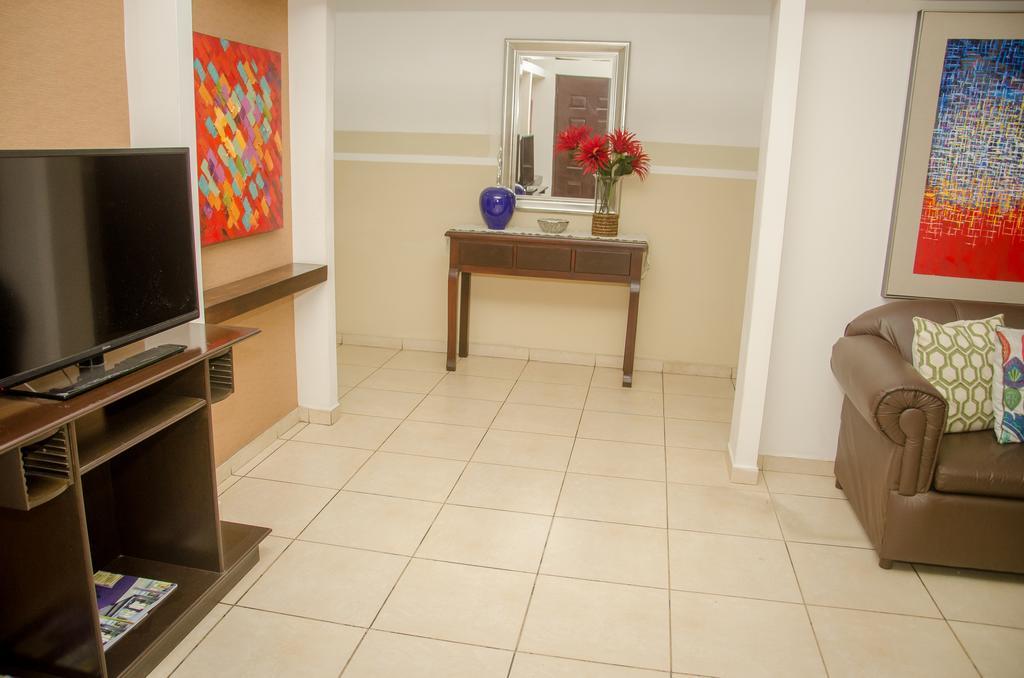 Hotel Residencial Cervantes David Esterno foto