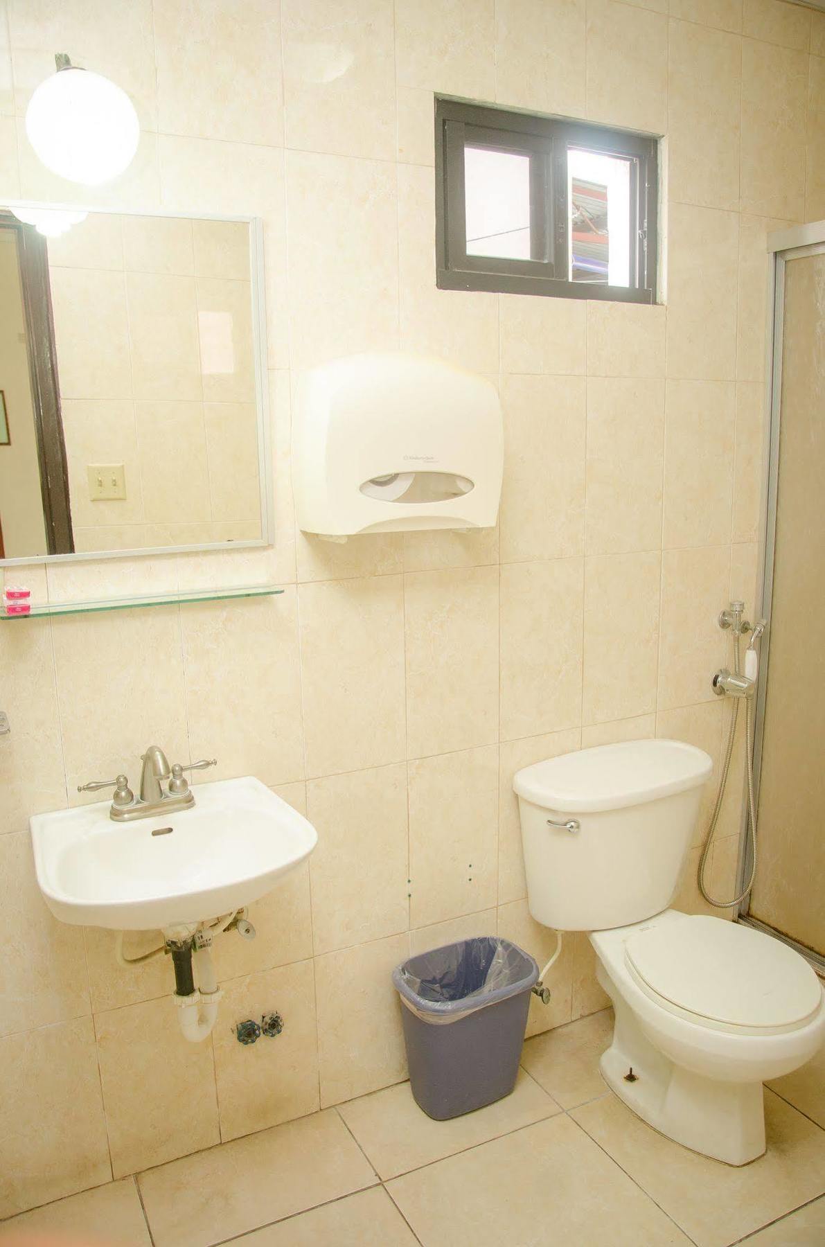 Hotel Residencial Cervantes David Esterno foto