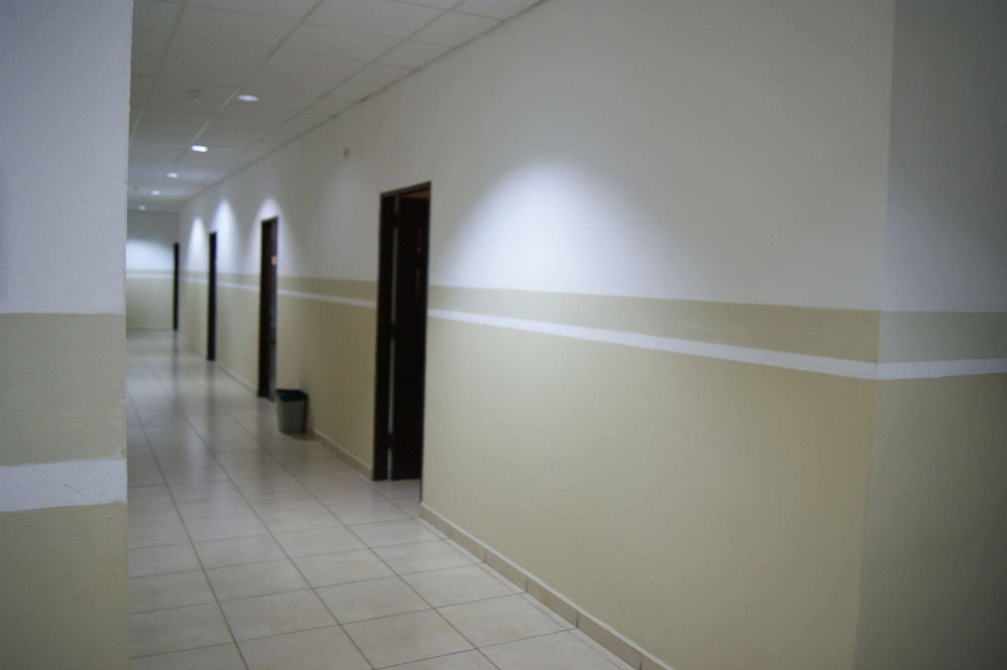 Hotel Residencial Cervantes David Esterno foto